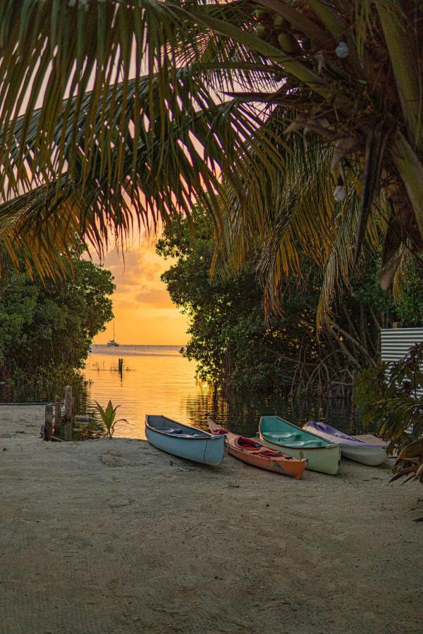 Bella'S Backpackers Hostel Caye Caulker Exteriér fotografie